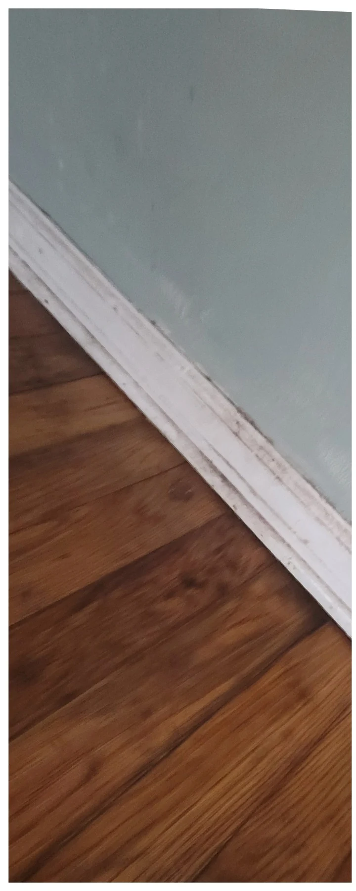 Baseboard cleaning before cleaning